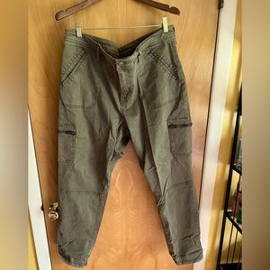 Ava + Viv Army Green Jeggings 22W
